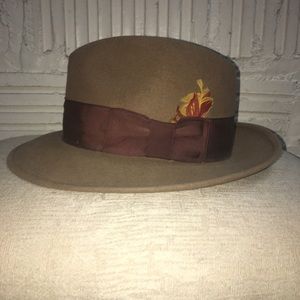Vintage Schiaparelli Fedora Hat